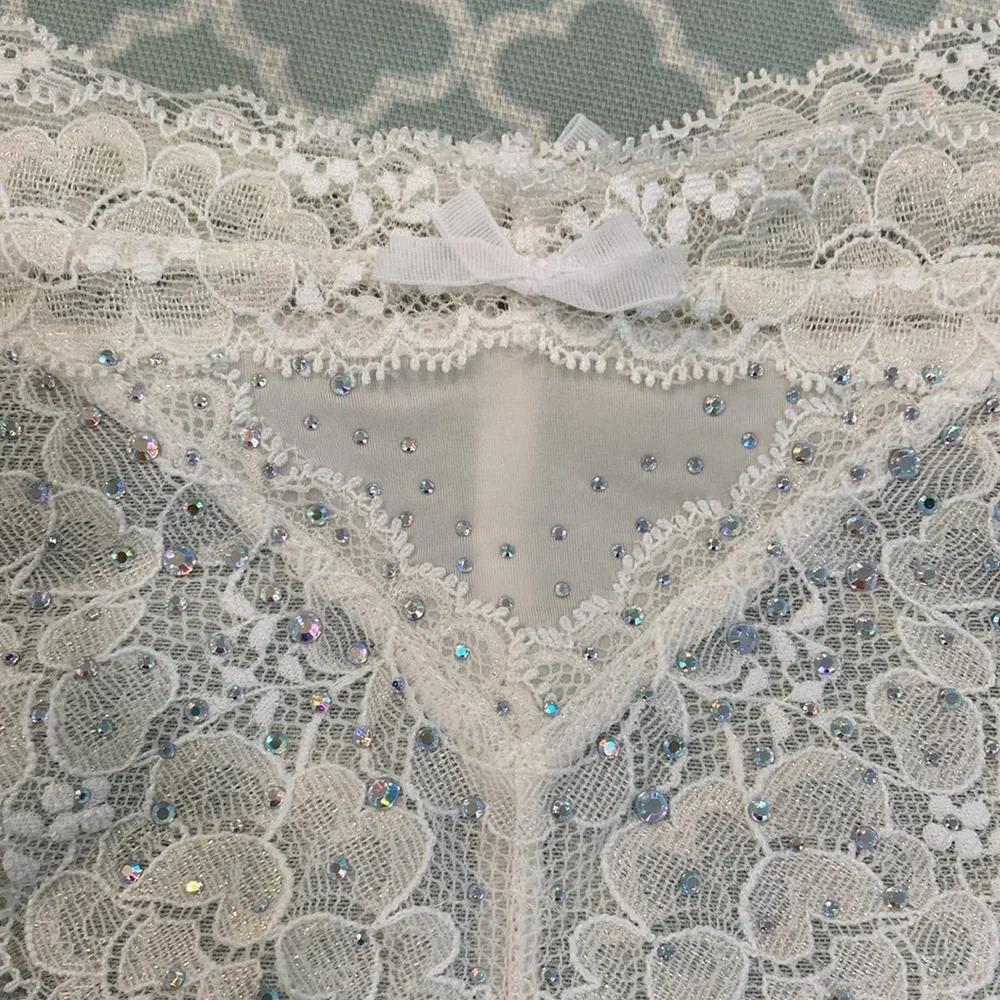 Vintage Victoria’s Secret Dream Angels White Shimmer Lace Rhinestone Thong L - Picture 4 of 10